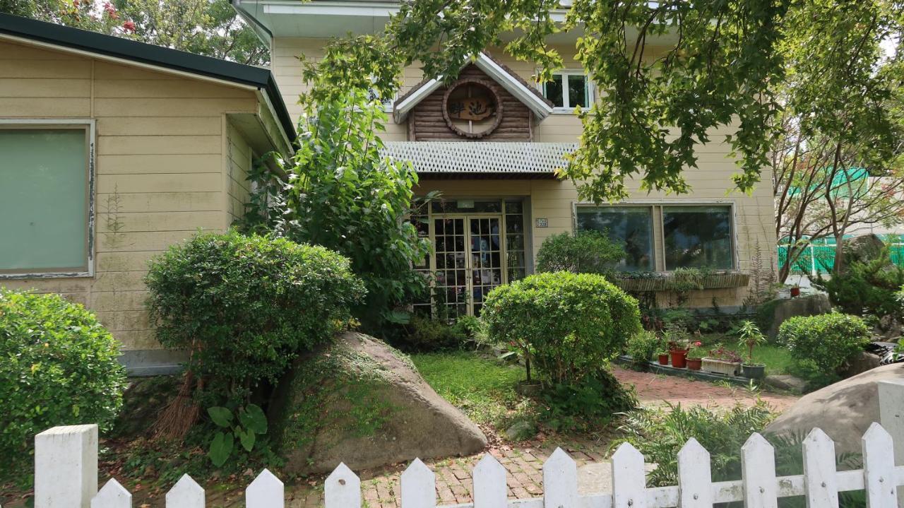Chpn House Bed and Breakfast Chishang Esterno foto